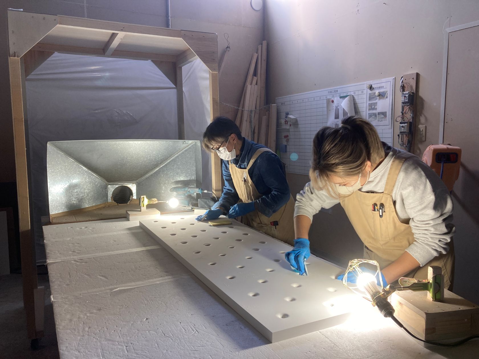 手作業での粗研ぎ